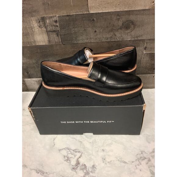 Naturalizer Women's 9W Black Leather Adiline Loafers Lugged Sole Slip On LB7-6 - Picture 6 of 13